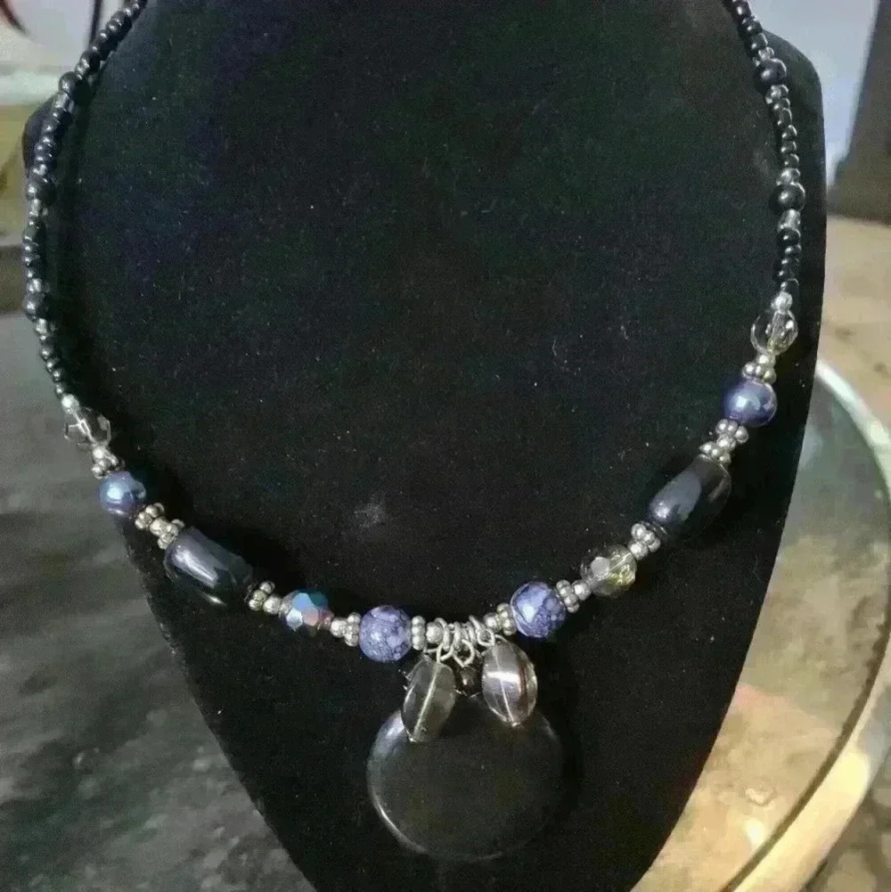 Handmade Beaded Necklace 18"